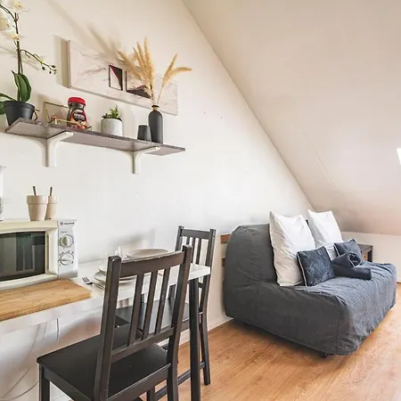 Apartment Colbert 541 Hypercentre - Ideal Couple & Pro - Wifi Debit - Gare, Cathedrale, Commerces, Restaurants & Transports En Commun A Moins De 10 Minutes A Pied Reims